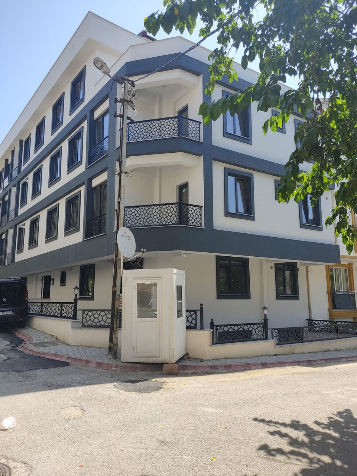 Maviş-Apartmanı-3